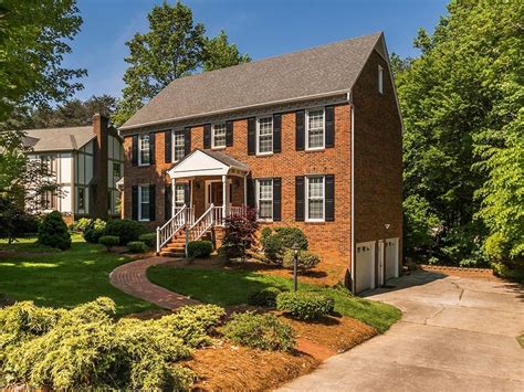 Greensboro, NC houses For Rent Welcome to Four Seasons Townhomes, a beautiful community located in Greensboro, NC. . Homes for rent greensboro nc